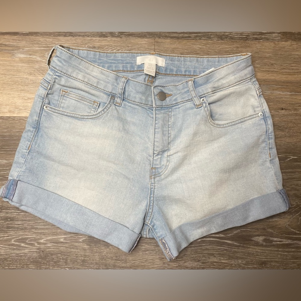 H&M Lightwash Shorts